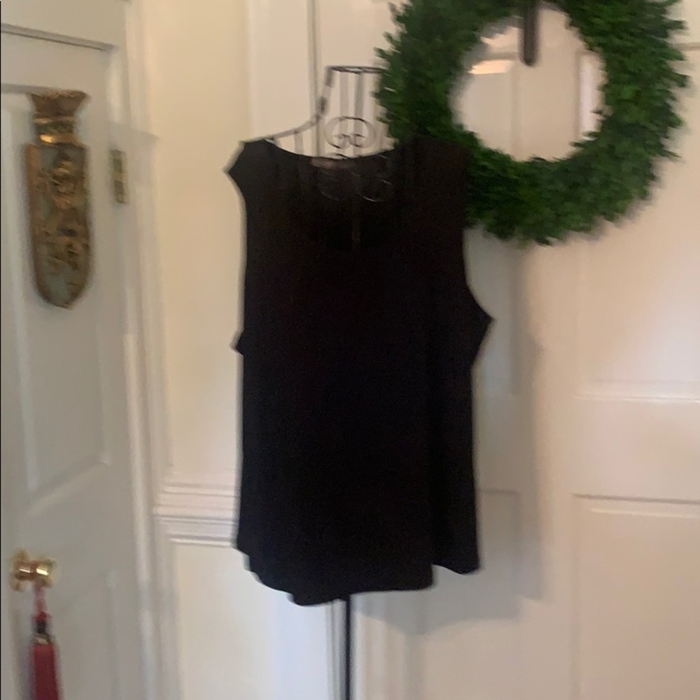 Women’s top Black XXL